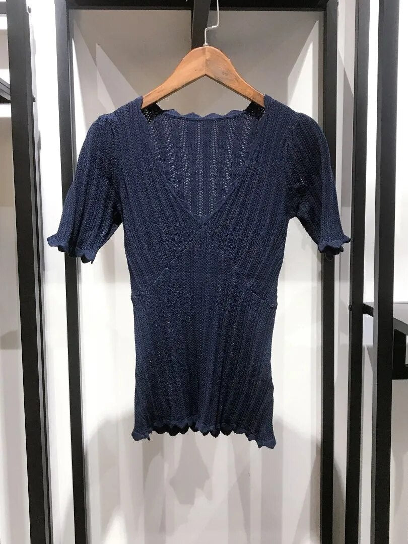 Slim V-Neck Knit Sweater Tee