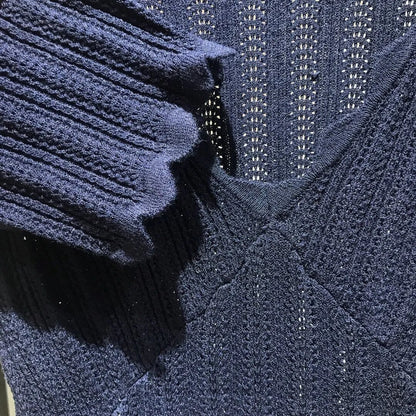 Slim V-Neck Knit Sweater Tee